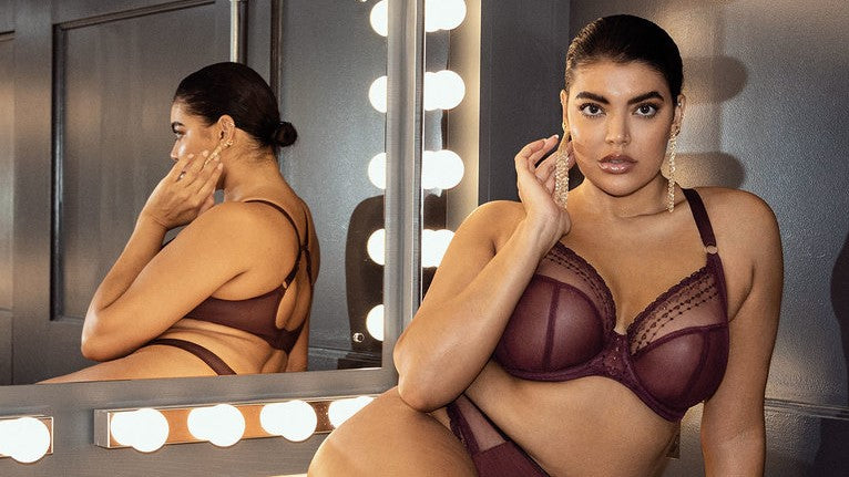 Plunge Bras do exist for big boobs – Rubenesque Lingerie
