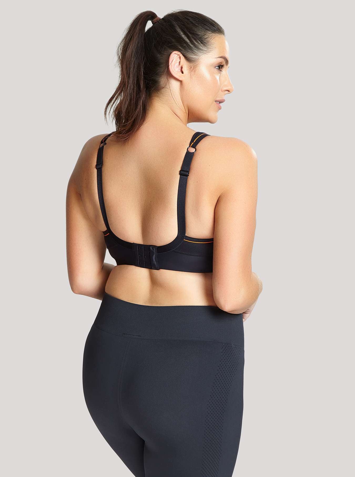 Wired Non Padded Sports Bra - Black